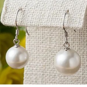 ✨ Handmade Pearl Dangle Earrings (8mm)✨